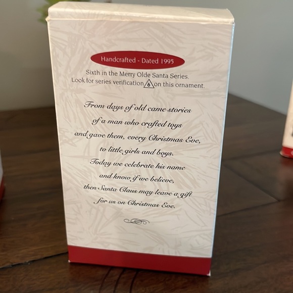 Vintage Hallmark Collector's Series "Merry Old Santa" - Picture 7 of 16